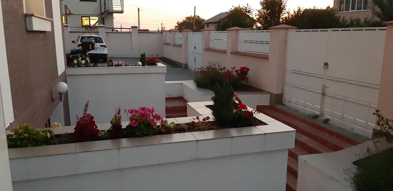 Vila Family Cricova Екстериор снимка